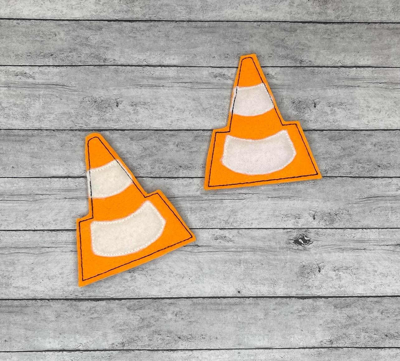 Road Cones 1ea Elf Prop